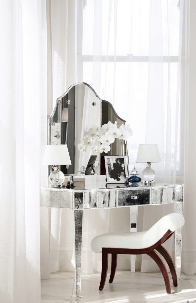 Minimal Scandinavian bedroom design